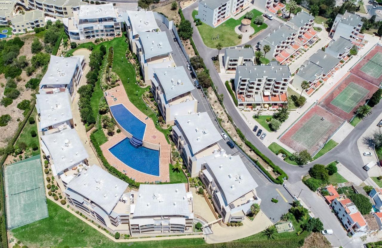 Bnb Homes Ocean View Apartment With Relax Terrace, 2 Swimming Pools & Tennis Court Albufeira Bagian luar foto