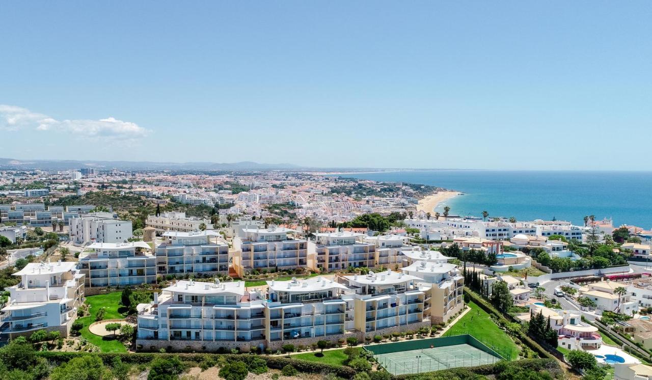 Bnb Homes Ocean View Apartment With Relax Terrace, 2 Swimming Pools & Tennis Court Albufeira Bagian luar foto
