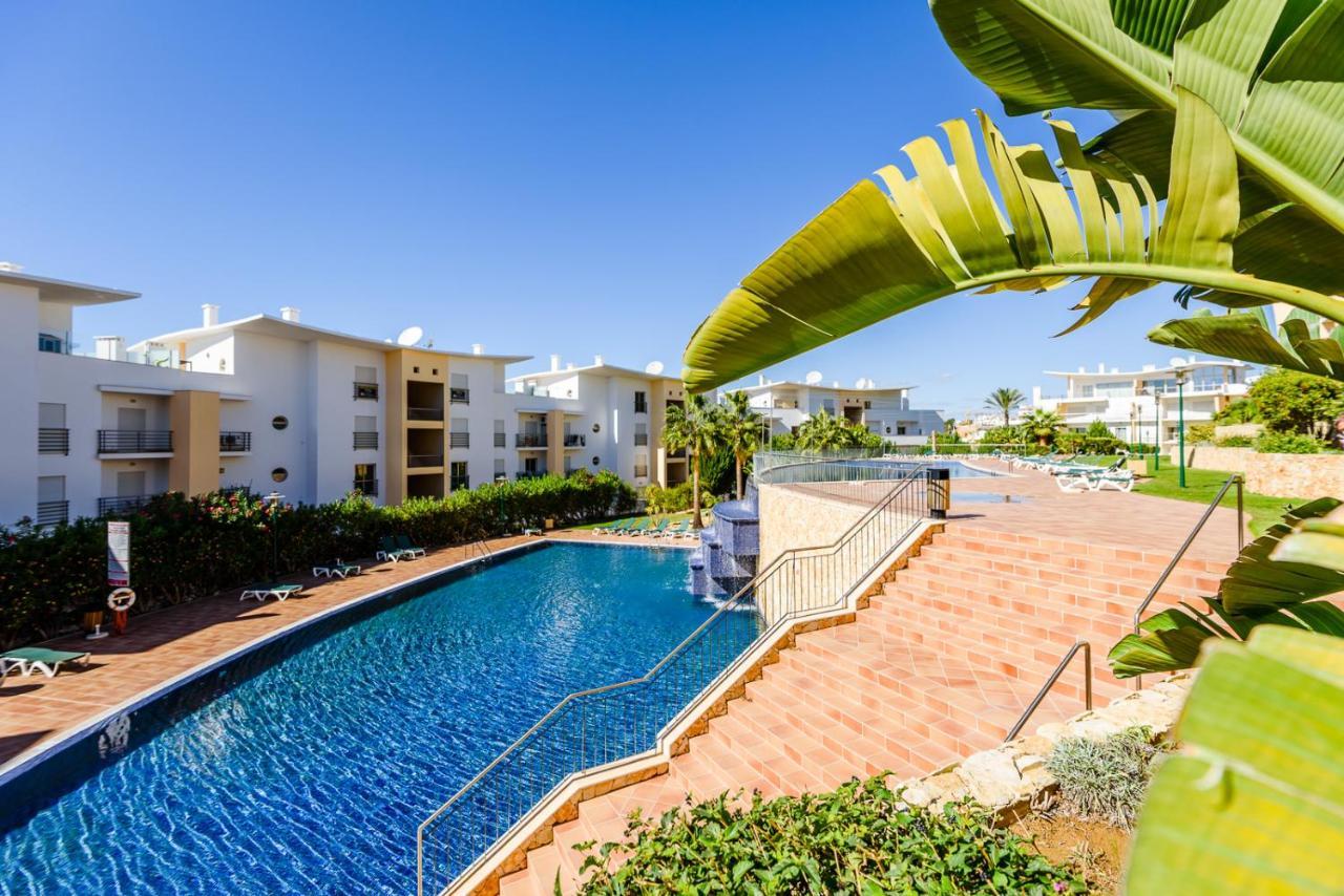 Bnb Homes Ocean View Apartment With Relax Terrace, 2 Swimming Pools & Tennis Court Albufeira Bagian luar foto