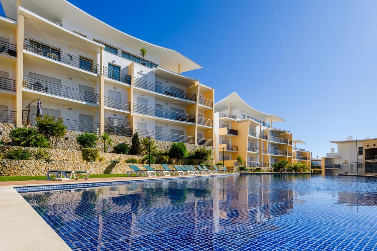 Bnb Homes Ocean View Apartment With Relax Terrace, 2 Swimming Pools & Tennis Court Albufeira Bagian luar foto
