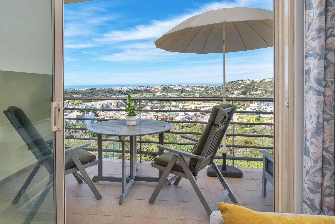 Bnb Homes Ocean View Apartment With Relax Terrace, 2 Swimming Pools & Tennis Court Albufeira Bagian luar foto