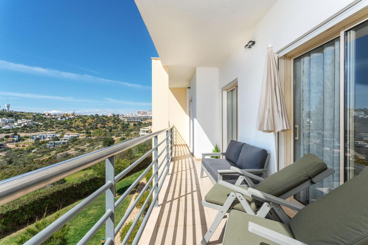 Bnb Homes Ocean View Apartment With Relax Terrace, 2 Swimming Pools & Tennis Court Albufeira Bagian luar foto
